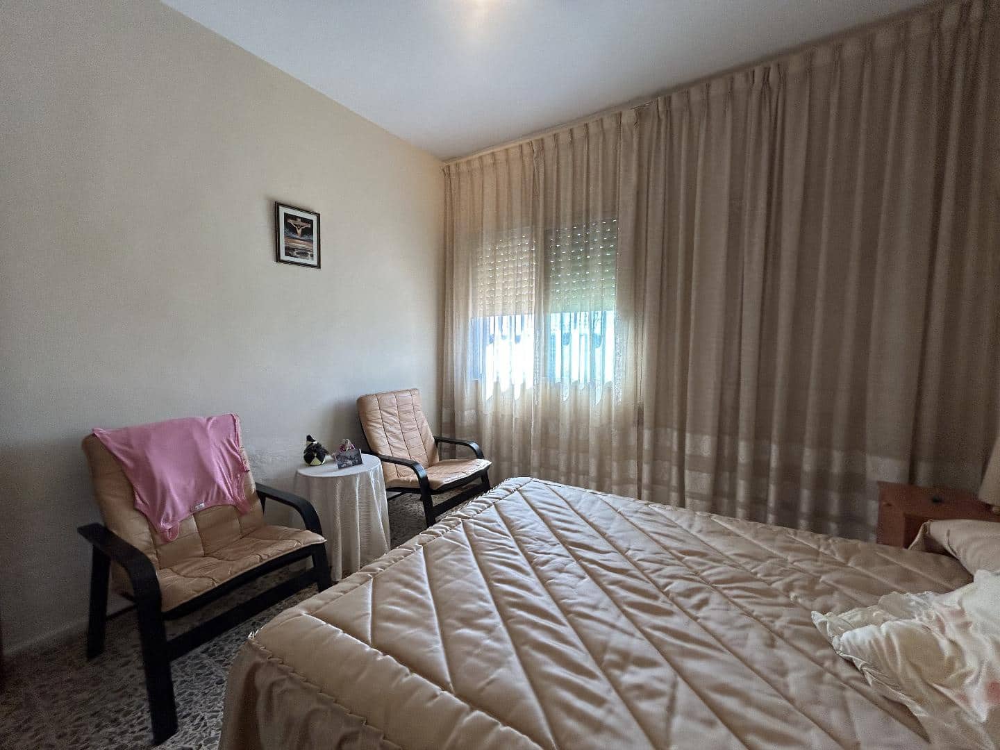 Villa for sale in Torrent with pool - € 275,000 (Ref: 9590469)