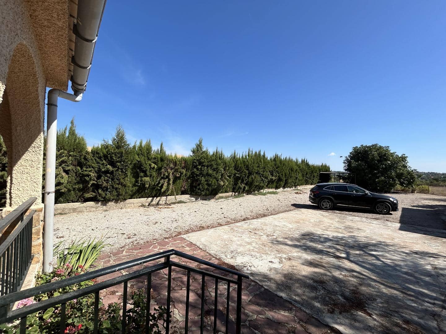 Villa for sale in Torrent with pool - € 275,000 (Ref: 9590469)