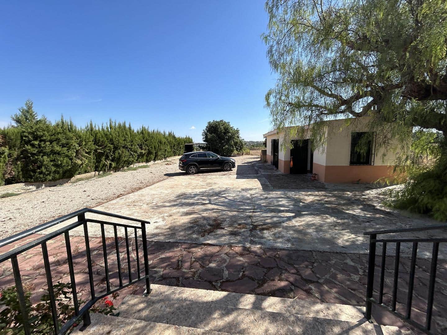 Villa for sale in Torrent with pool - € 275,000 (Ref: 9590469)