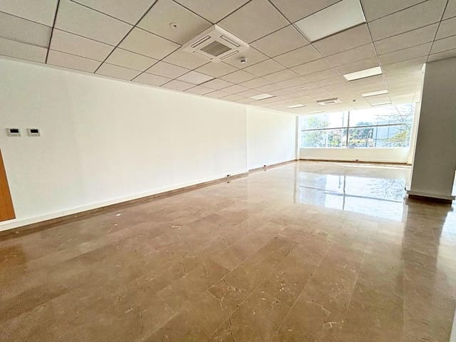 Office for rent in Torrent - € 1,325 (Ref: 9605408)