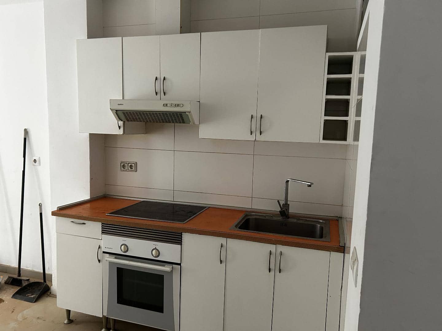 Gewerbe zu verkaufen in Alaquas - 145.000 € (Ref: 9700080)