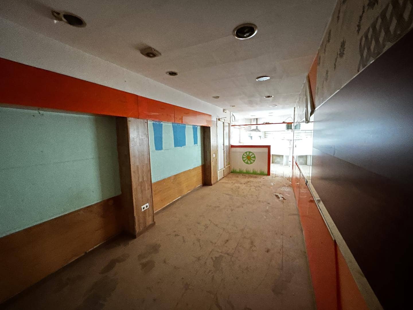 Gewerbe zu verkaufen in Alaquas - 145.000 € (Ref: 9700080)