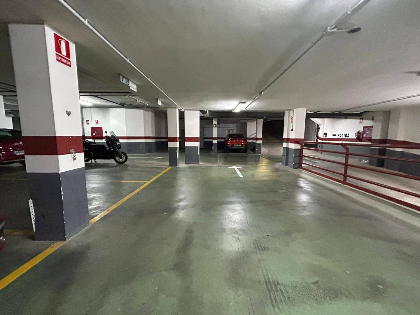 Garage for sale in Torrent - € 16,000 (Ref: 9730817)