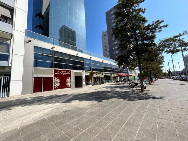 Garage for sale in Torrent - € 15,000 (Ref: 9737108)