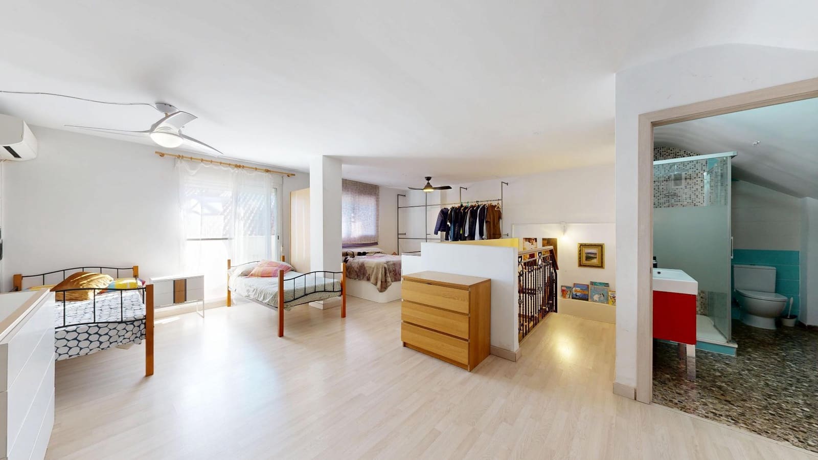 4 bedroom Penthouse for sale in Valencia city - € 520,000 (Ref: 9752308)