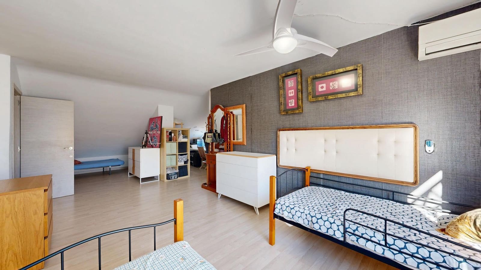 4 bedroom Penthouse for sale in Valencia city - € 520,000 (Ref: 9752308)