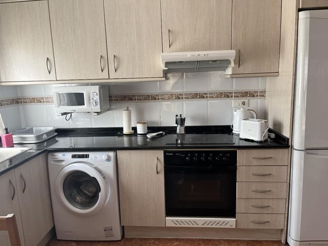 3 makuuhuone Asunto vuokrattavana paikassa Playa de Chilches, Chilches - 1 200 € (Ref: 9762284)