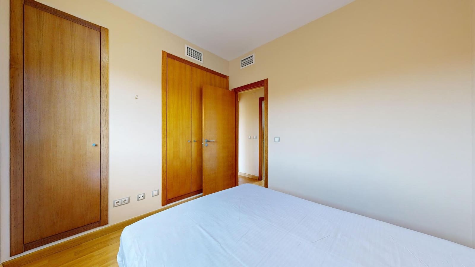 2 makuuhuone Kattohuoneisto vuokrattavana paikassa Torrent mukana 
autotalli - 1 250 € (Ref: 9788709)