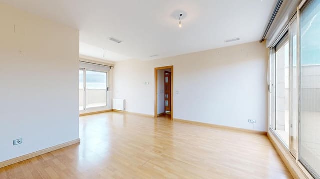 2 makuuhuone Kattohuoneisto vuokrattavana paikassa Torrent mukana 
autotalli - 1 250 € (Ref: 9788709)