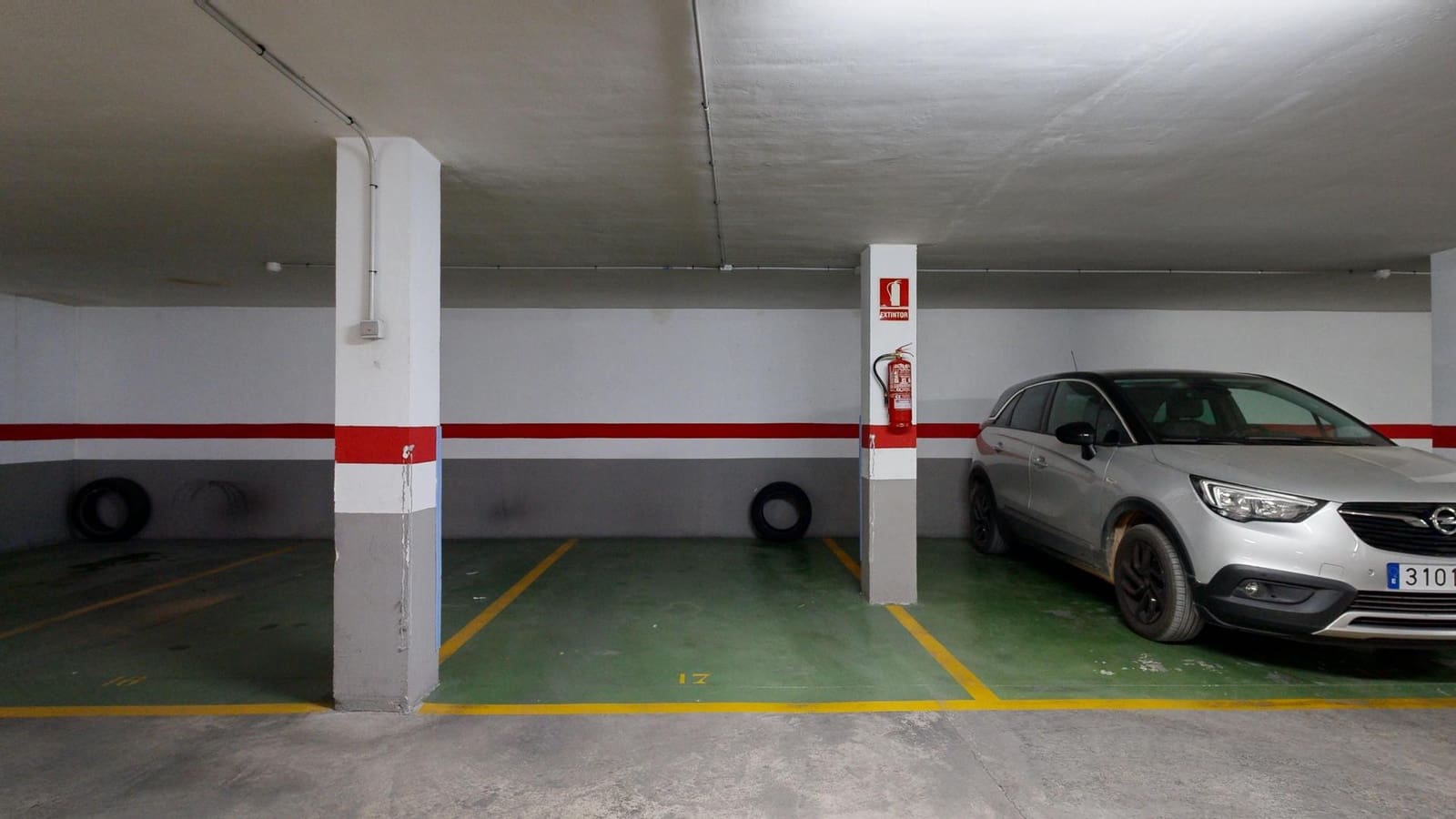 2 makuuhuone Kattohuoneisto vuokrattavana paikassa Torrent mukana 
autotalli - 1 250 € (Ref: 9788709)