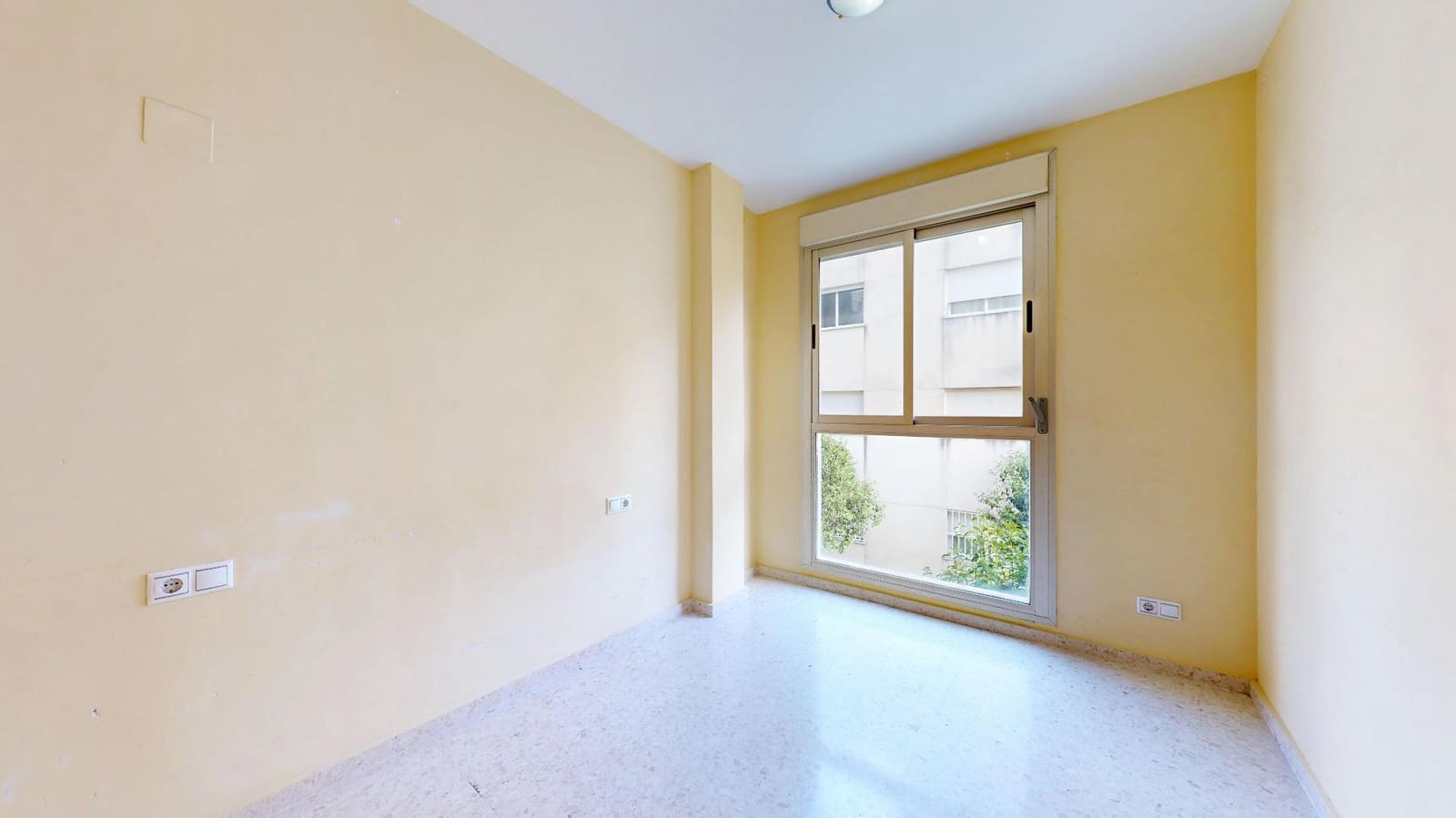 3 bedroom Flat for sale in Montserrat - € 172,000 (Ref: 9795944)