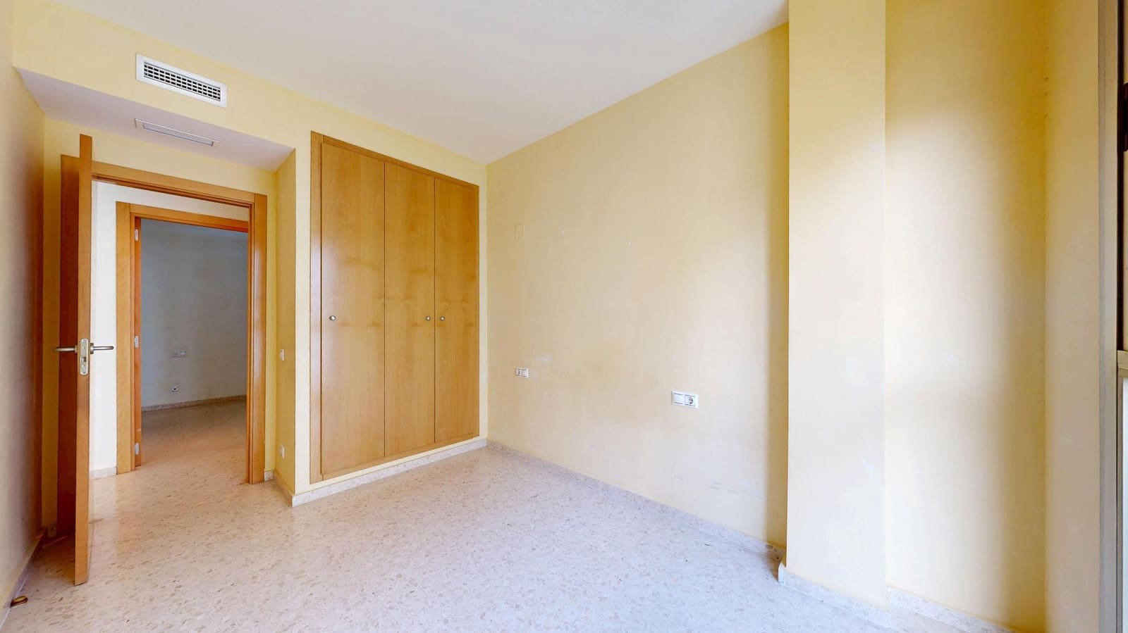 3 bedroom Flat for sale in Montserrat - € 172,000 (Ref: 9795944)