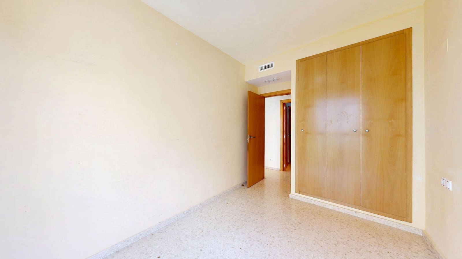 3 bedroom Flat for sale in Montserrat - € 172,000 (Ref: 9795944)