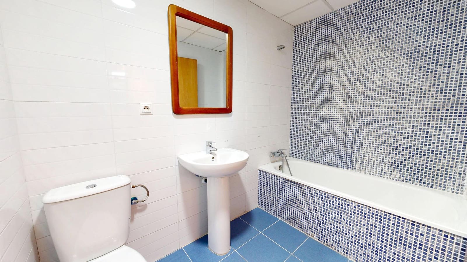 3 bedroom Flat for sale in Montserrat - € 172,000 (Ref: 9795944)