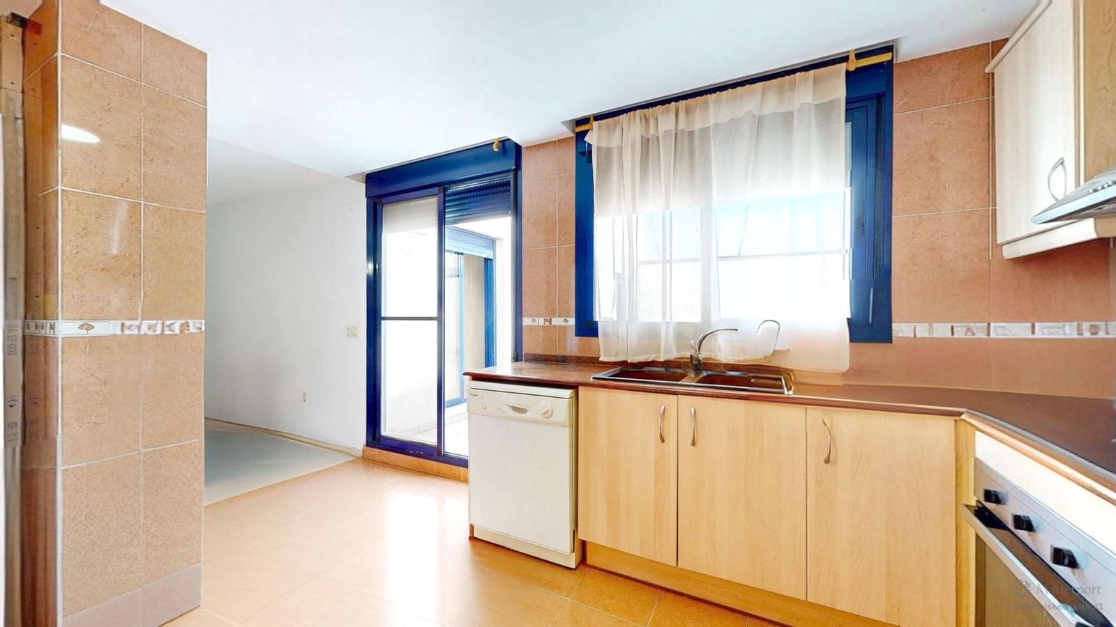 4 bedroom Flat for sale in Montserrat - € 198,000 (Ref: 9798154)