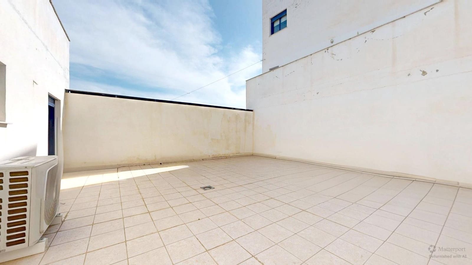 4 bedroom Flat for sale in Montserrat - € 198,000 (Ref: 9798154)