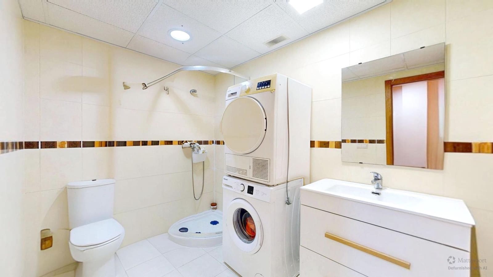 4 bedroom Flat for sale in Montserrat - € 198,000 (Ref: 9798154)