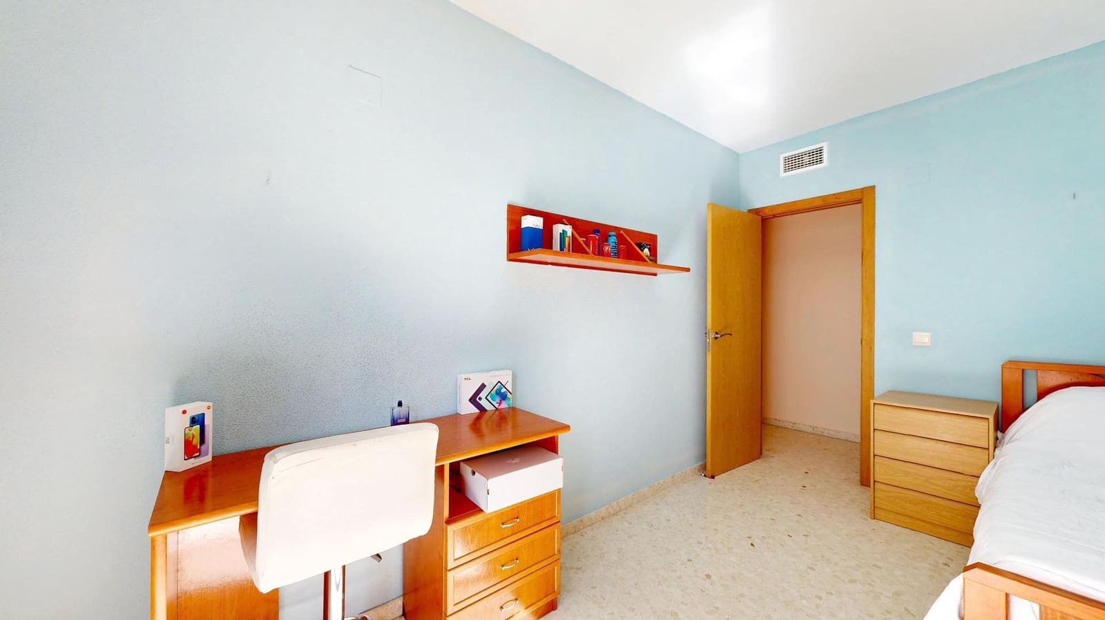 4 bedroom Flat for sale in Montserrat - € 198,000 (Ref: 9798154)