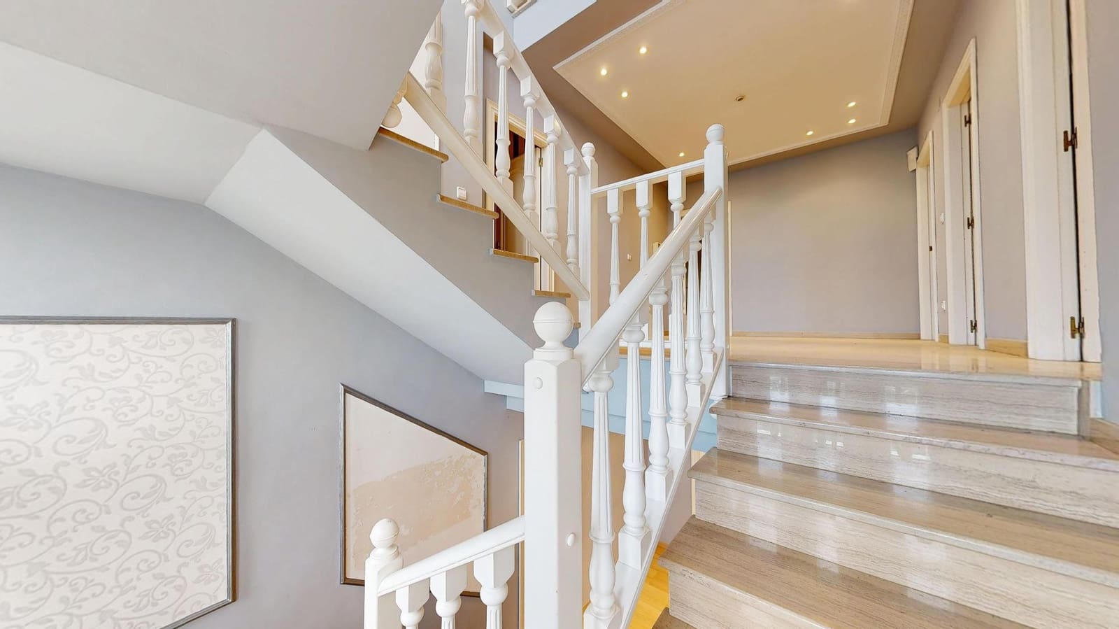 6 bedroom Villa for sale in Torrent with pool - € 900,000 (Ref: 9809396)