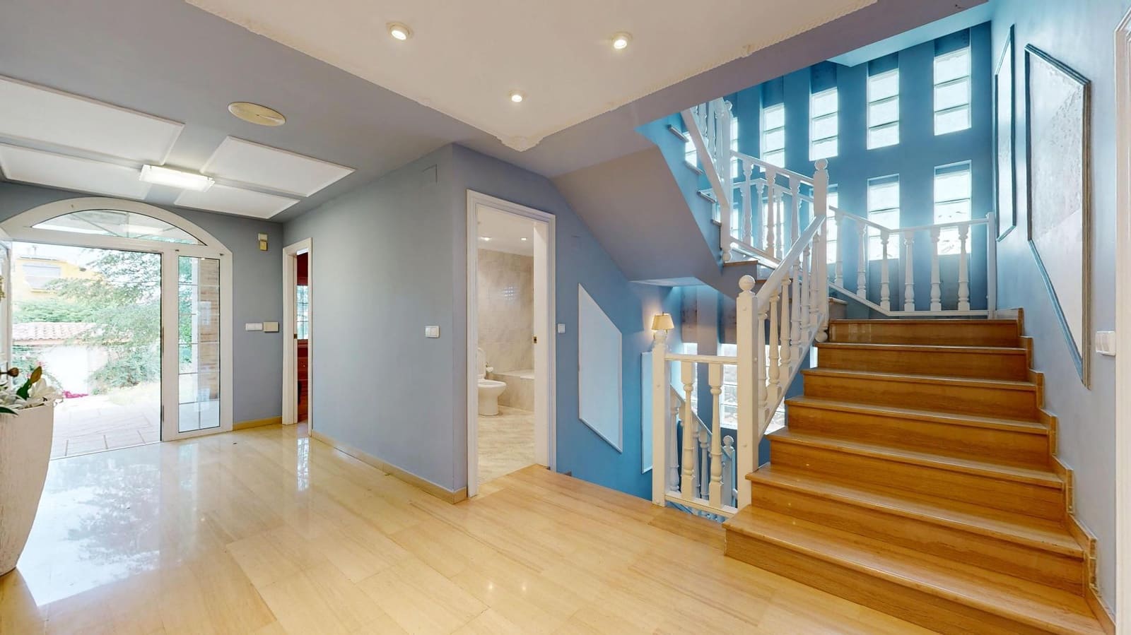 6 bedroom Villa for sale in Torrent with pool - € 900,000 (Ref: 9809396)