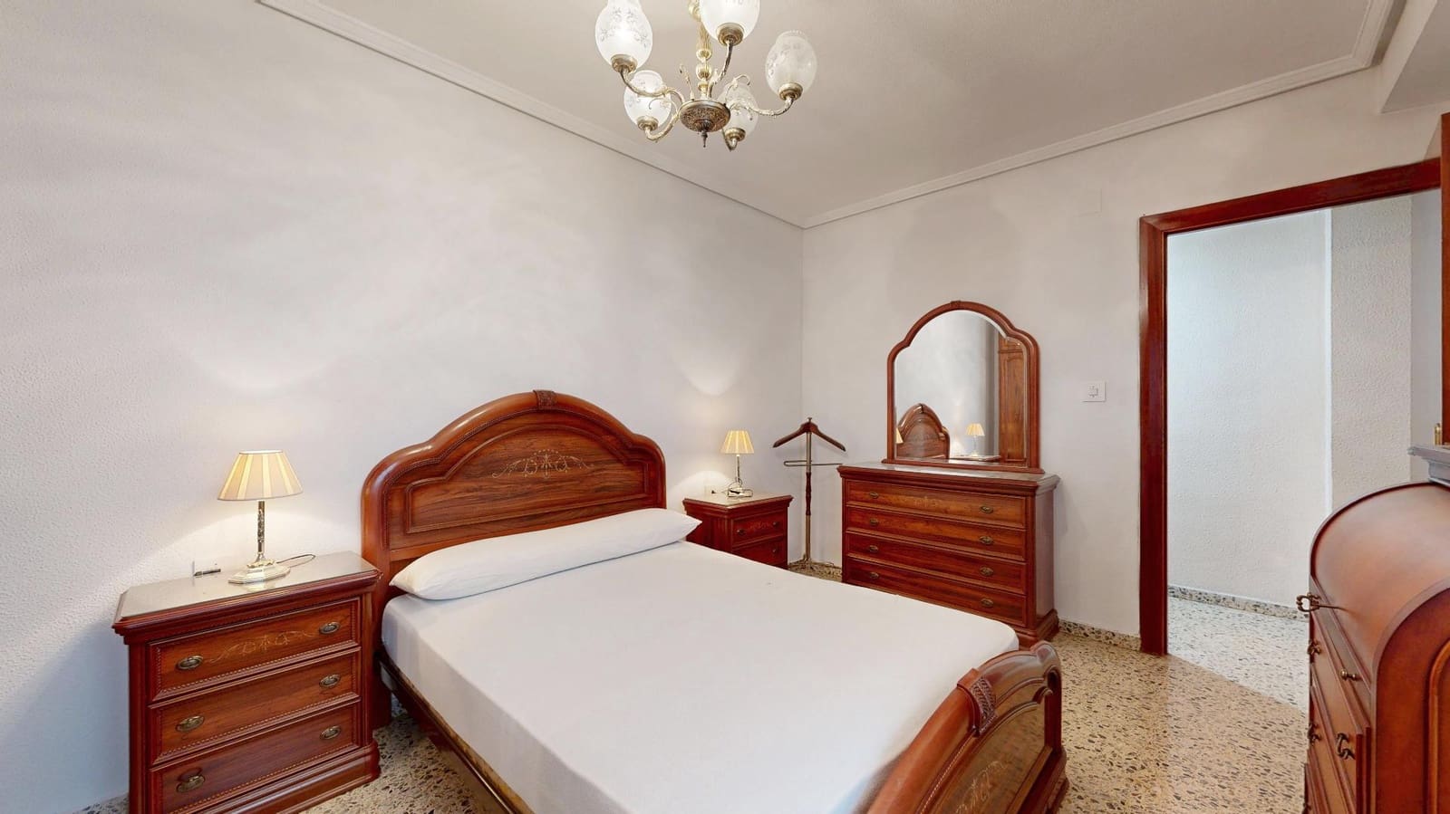 4 bedroom Flat for sale in Torrent - € 270,000 (Ref: 9847578)