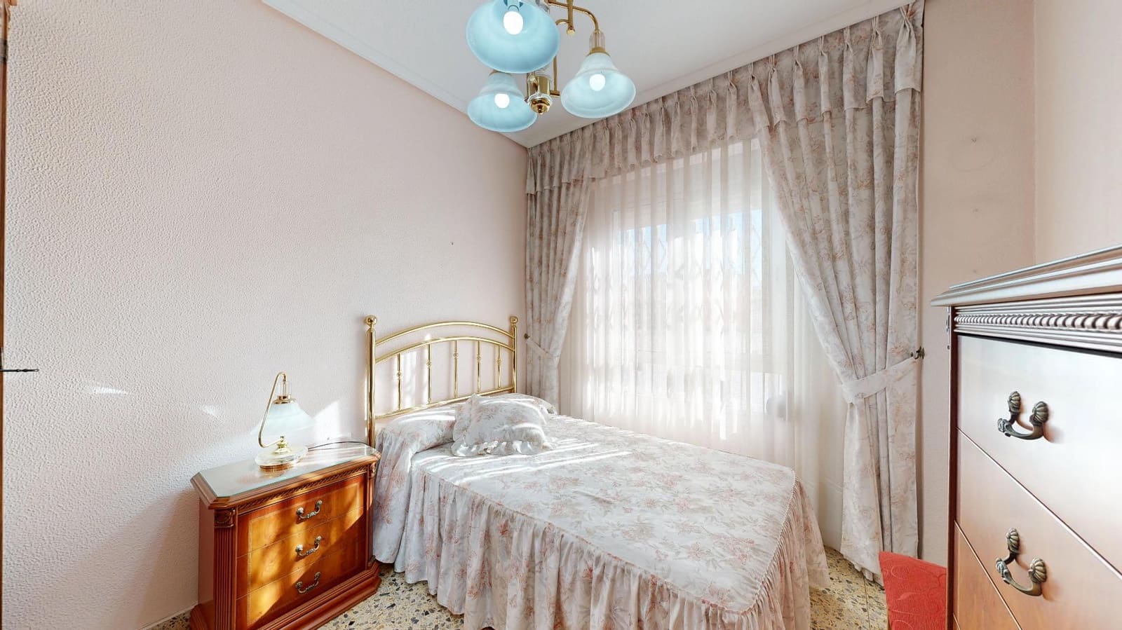 4 bedroom Flat for sale in Torrent - € 270,000 (Ref: 9847578)
