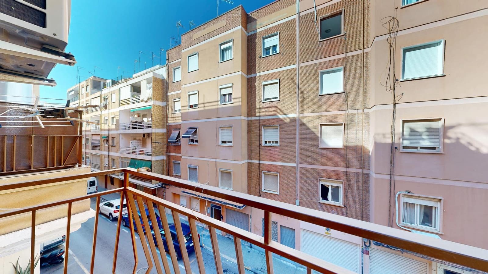 4 bedroom Flat for sale in Torrent - € 270,000 (Ref: 9847578)