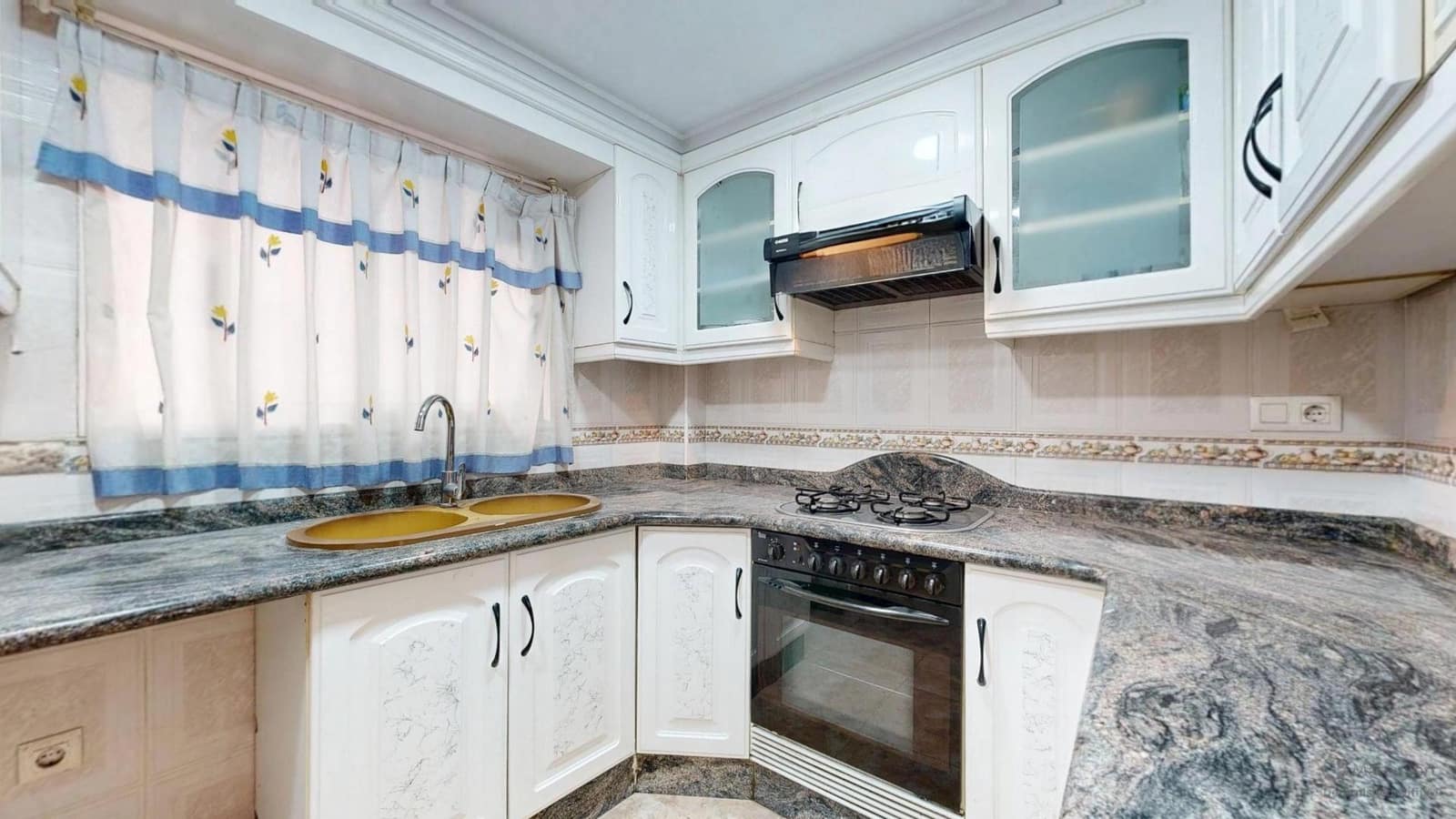 2 bedroom Flat for sale in Aldaia - € 165,000 (Ref: 9863716)