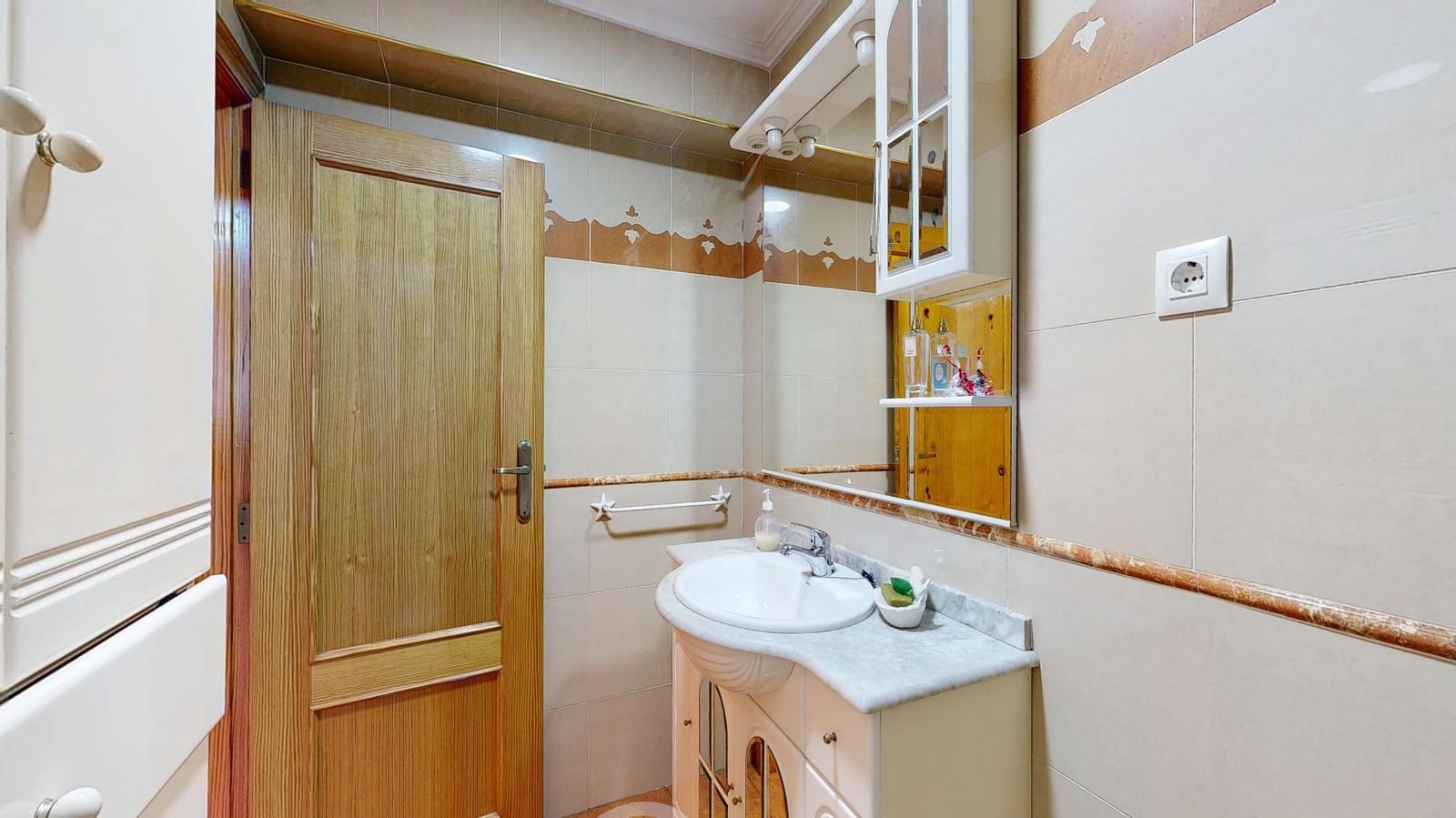 2 bedroom Flat for sale in Aldaia - € 165,000 (Ref: 9863716)
