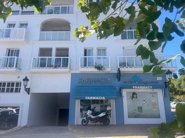 Garaje en La Duquesa / Puerto de la Duquesa, Manilva en venta - 22.000 € (Ref: 10004975)
