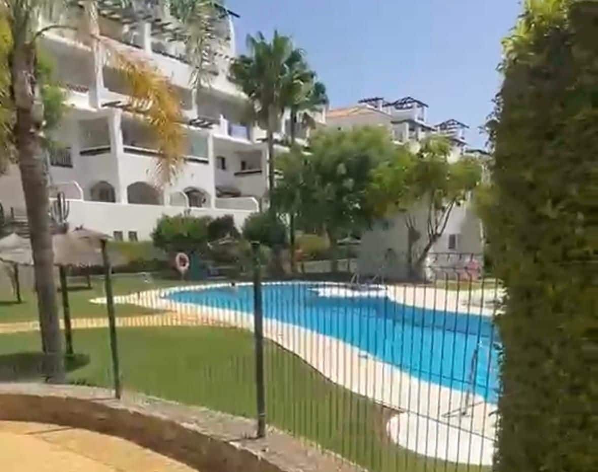 2 sovrum Lägenhet till salu i Manilva med pool garage - 325 000 € (Ref: 10017022)