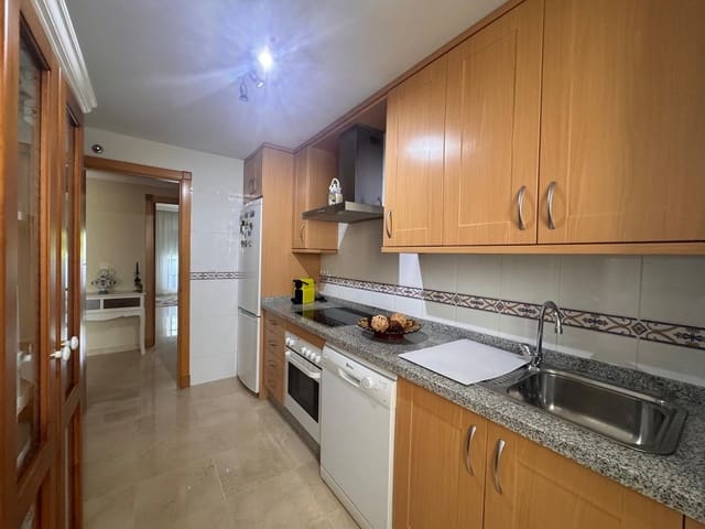 2 sovrum Lägenhet till salu i Manilva med pool garage - 325 000 € (Ref: 10017022)