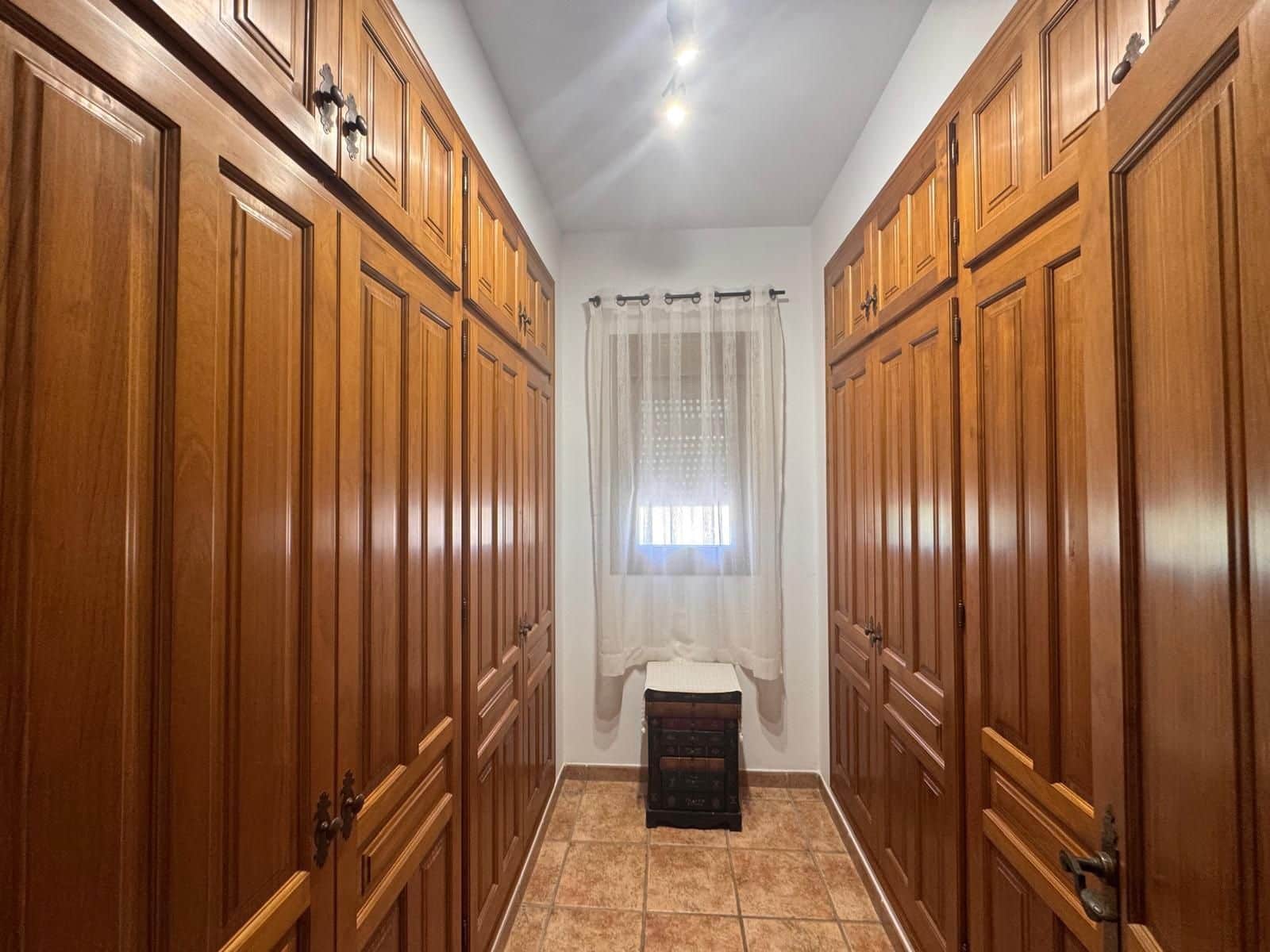 5 bedroom Finca/Country House for sale in Manilva with pool garage - € 895,000 (Ref: 10020113)