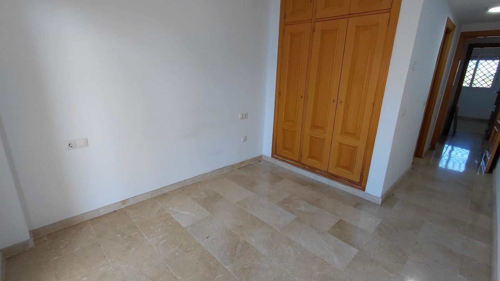 2 slaapkamer Appartement te koop in Manilva met zwembad garage - € 260.000 (Ref: 10099639)