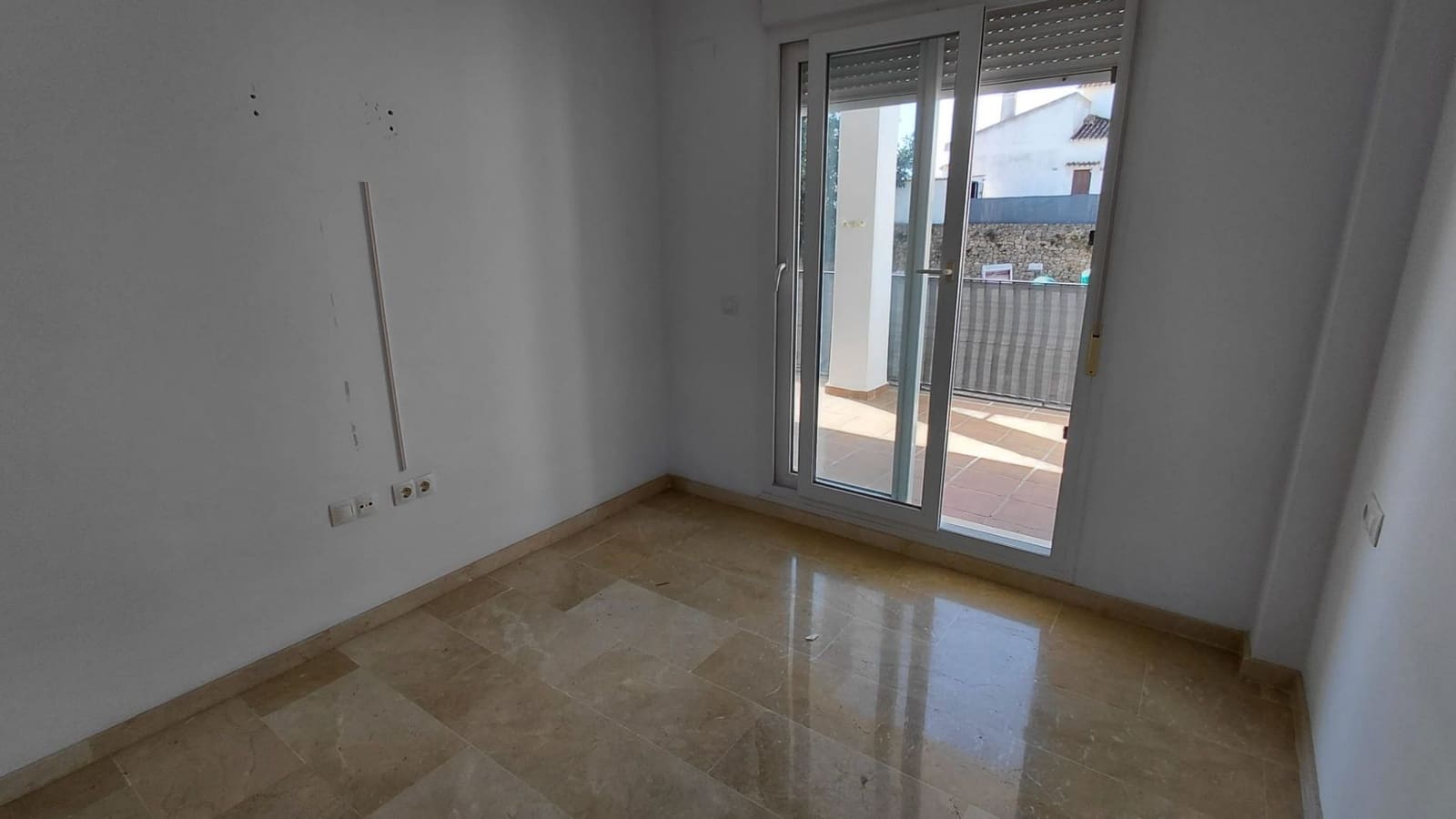 2 slaapkamer Appartement te koop in Manilva met zwembad garage - € 260.000 (Ref: 10099639)