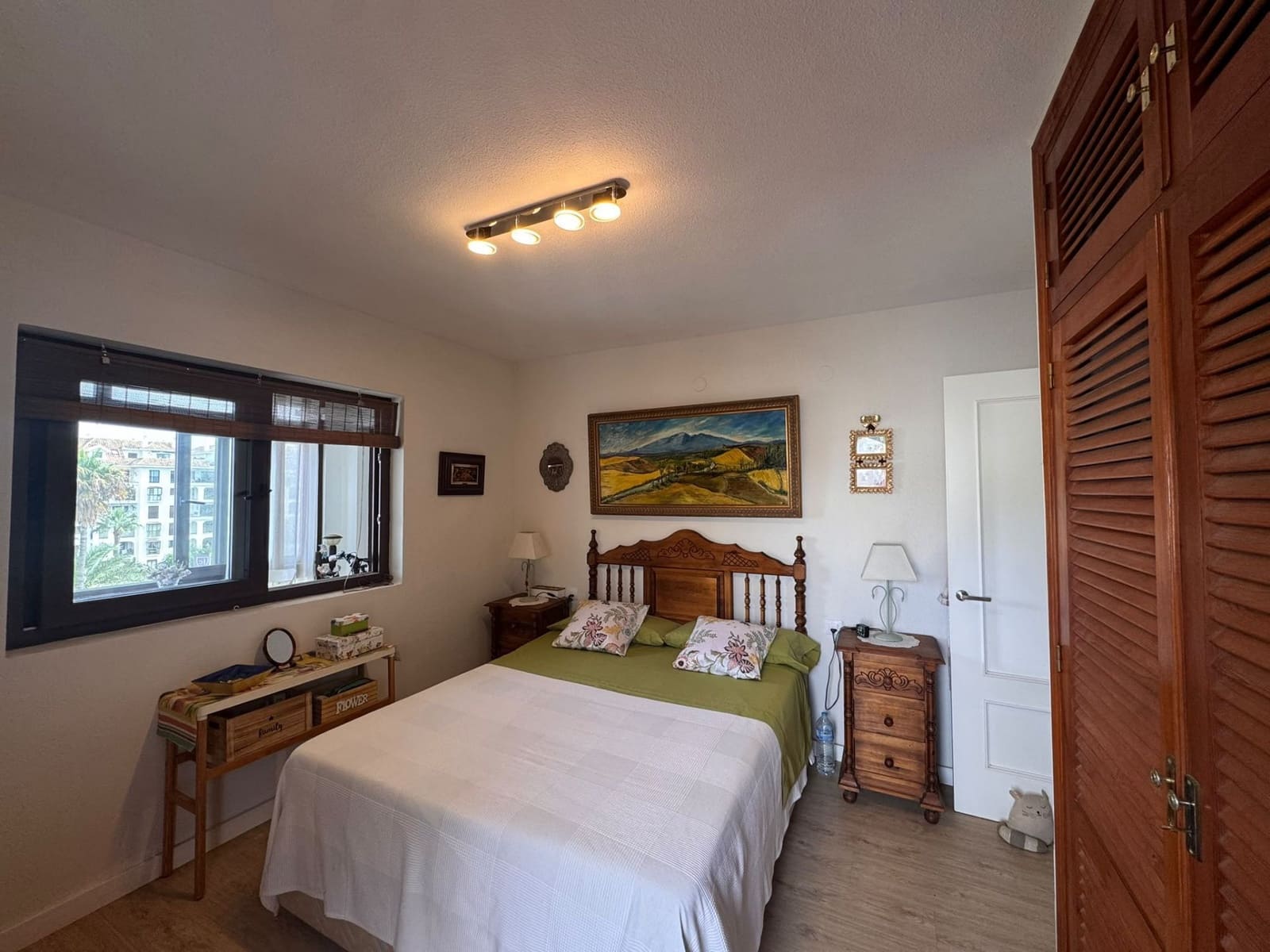 2 sovrum Takvåning till salu i Manilva med pool garage - 299 000 € (Ref: 10148276)