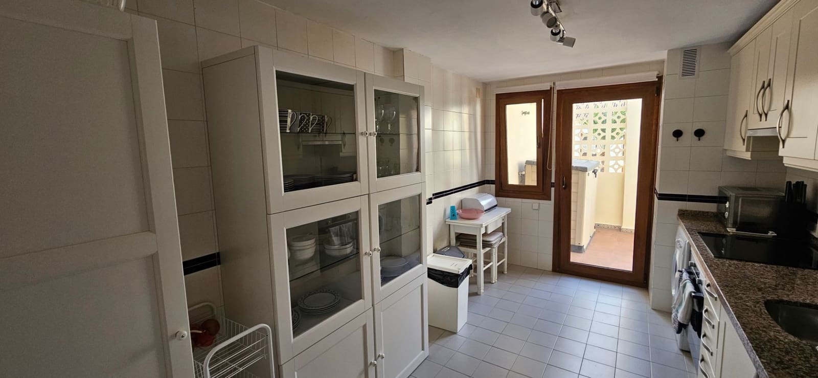 2 makuuhuone Kattohuoneisto myytävänä paikassa La Duquesa / Puerto de la Duquesa mukana uima-altaan - 340 000 € (Ref: 10166058)