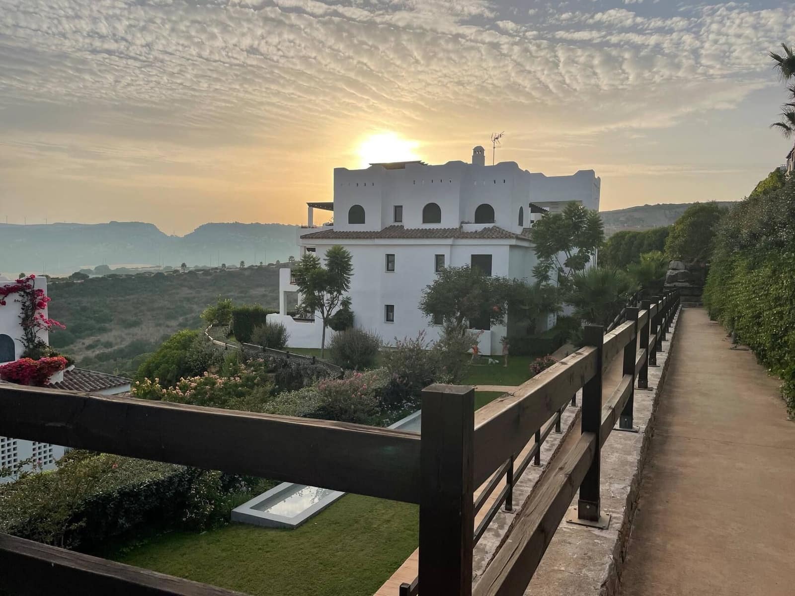2 Zimmer Apartment zu verkaufen in Casares mit Pool Garage - 350.000 € (Ref: 10170498)