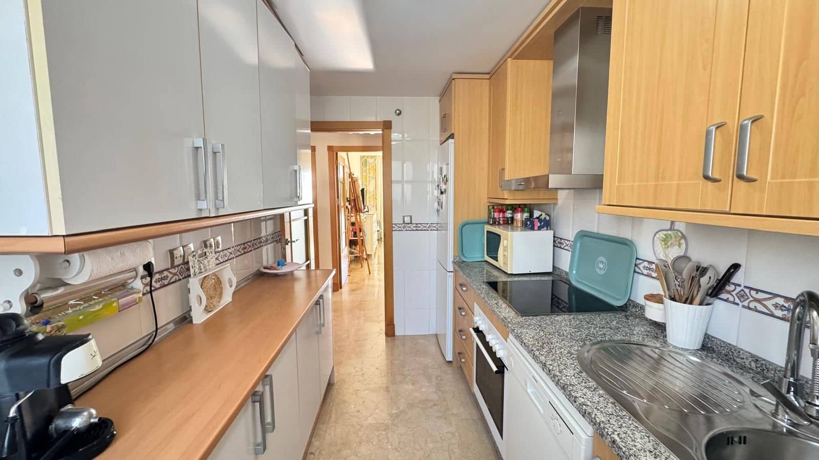 2 bedroom Penthouse for sale in Manilva with pool garage - € 370,000 (Ref: 10173140)