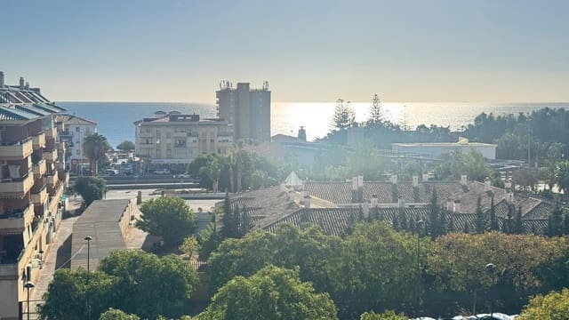 2 Zimmer Penthouse zu verkaufen in Manilva mit Pool Garage - 370.000 € (Ref: 10173140)