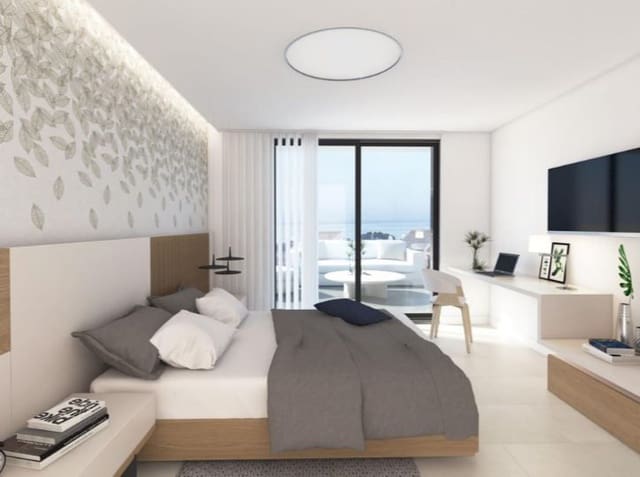 Chalet de 4 habitaciones en Manilva en venta con piscina garaje - 770.000 € (Ref: 5318773)