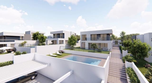 Chalet de 4 habitaciones en Manilva en venta con piscina garaje - 770.000 € (Ref: 5318773)