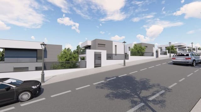 Chalet de 4 habitaciones en Manilva en venta con piscina garaje - 770.000 € (Ref: 5318773)