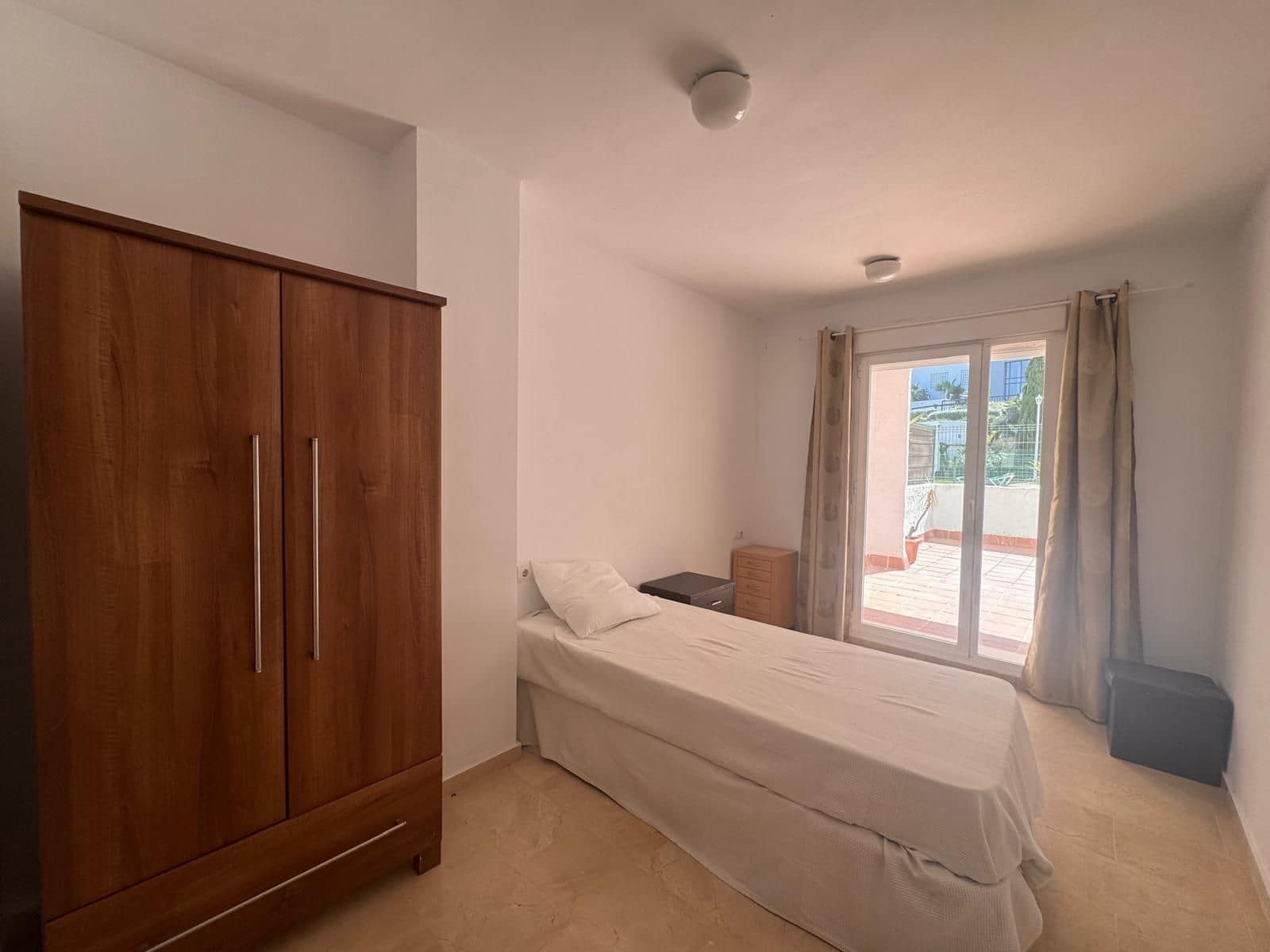 2 sovrum Lägenhet till salu i La Duquesa / Puerto de la Duquesa med pool garage - 275 000 € (Ref: 6732420)