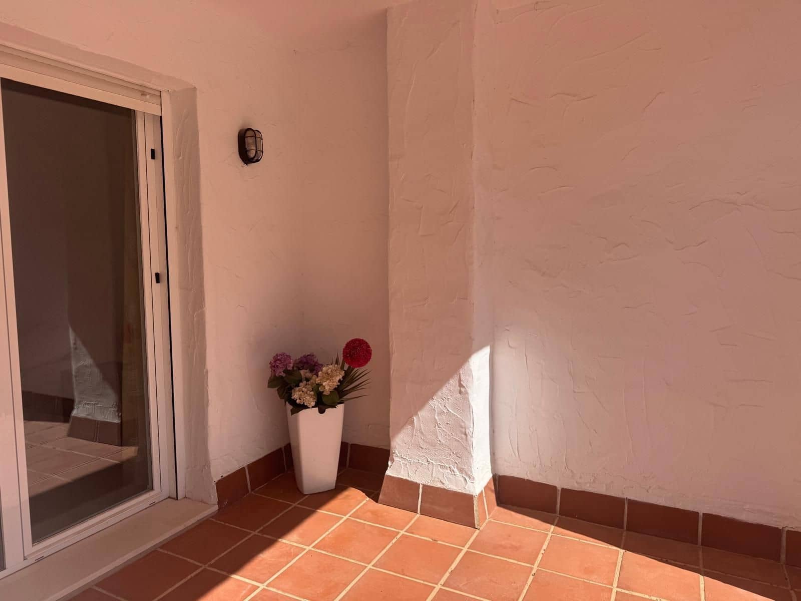 2 sovrum Lägenhet till salu i La Duquesa / Puerto de la Duquesa med pool garage - 275 000 € (Ref: 6732420)