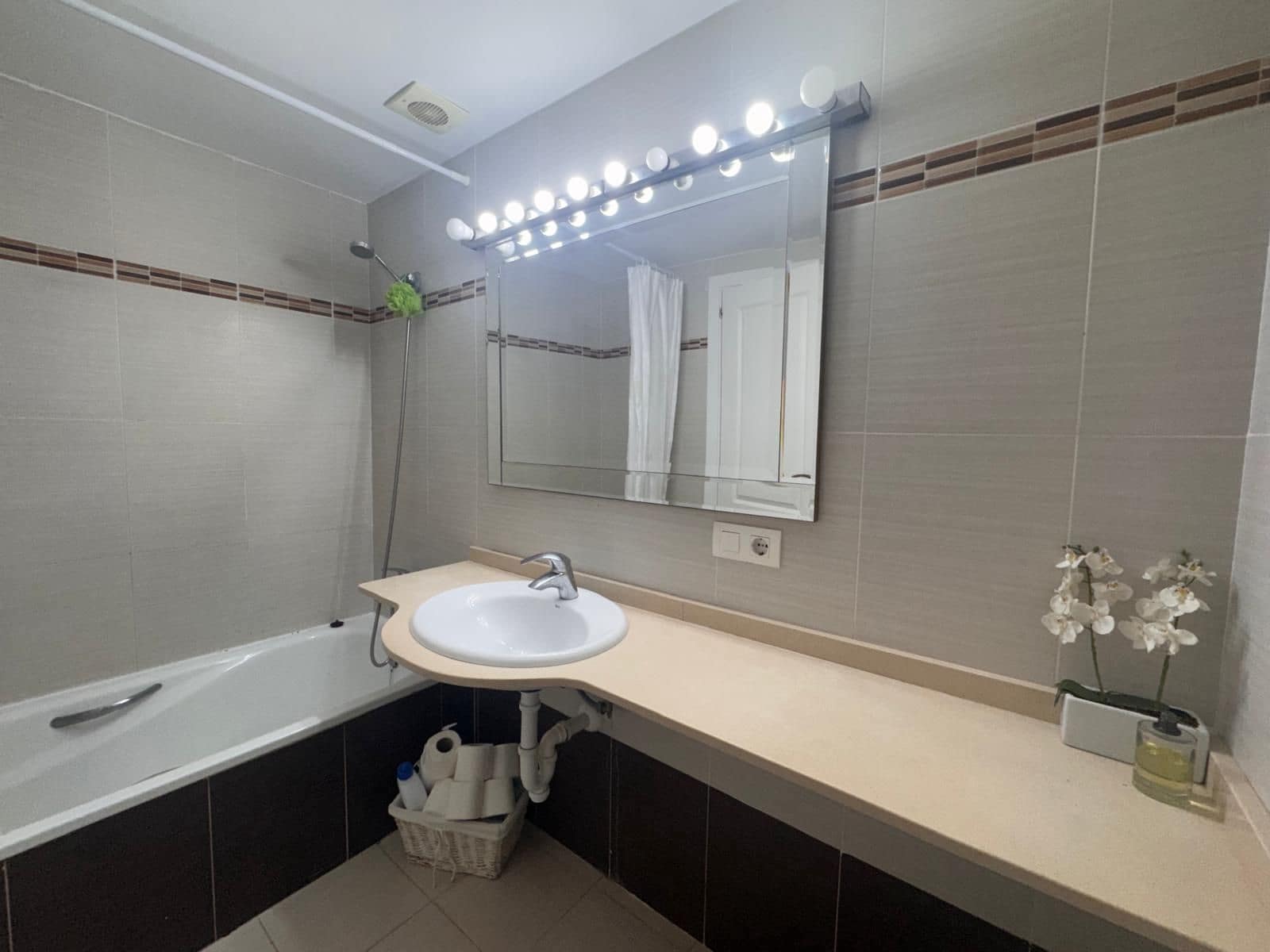 2 sovrum Lägenhet till salu i La Duquesa / Puerto de la Duquesa med pool garage - 275 000 € (Ref: 6732420)