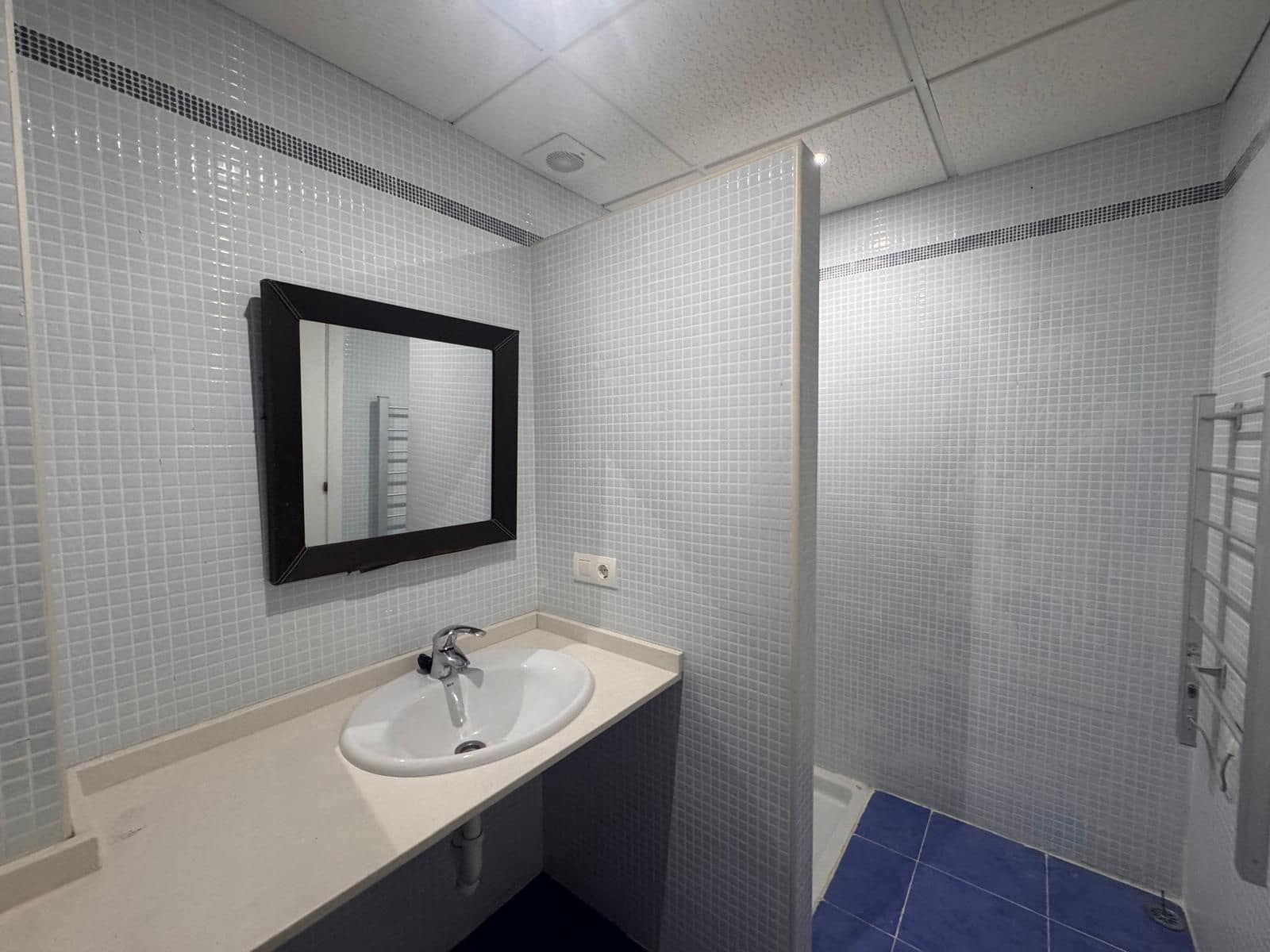 2 sovrum Lägenhet till salu i La Duquesa / Puerto de la Duquesa med pool garage - 275 000 € (Ref: 6732420)