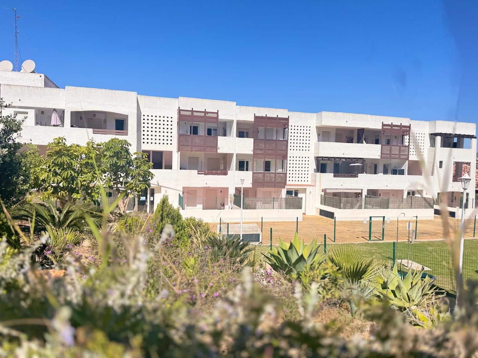 2 sovrum Lägenhet till salu i La Duquesa / Puerto de la Duquesa med pool garage - 275 000 € (Ref: 6732420)