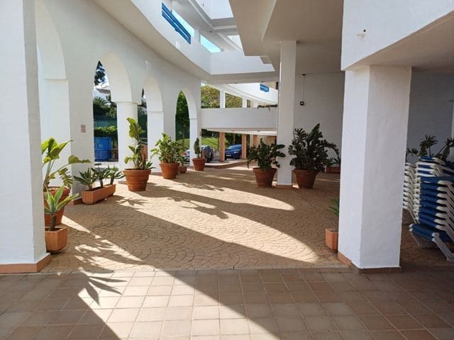 2 bedroom Apartment for sale in Manilva with pool garage - € 369,000 (Ref: 8287182)