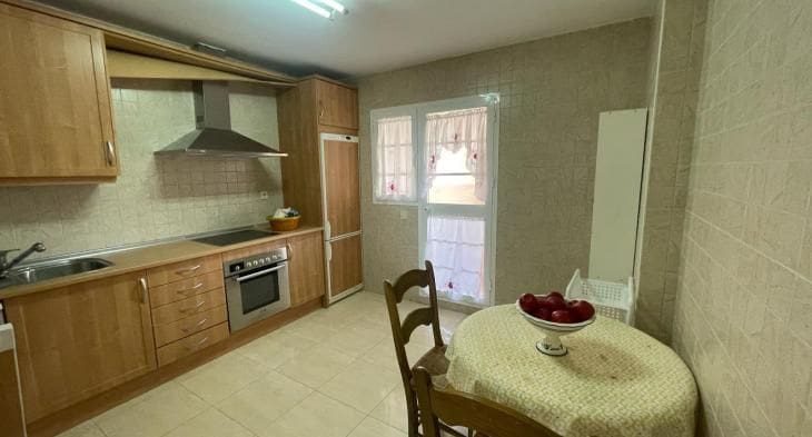Apartamento de 2 habitaciones en La Duquesa / Puerto de la Duquesa en venta con piscina garaje - 260.000 € (Ref: 8874004)